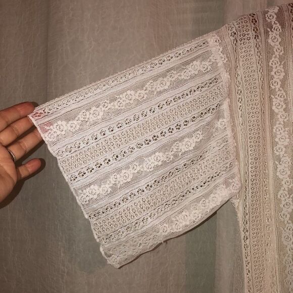 LuLaRoe S Monroe Ivory Lace Short Sleeve Open Waterfall Black Tassel Cardigan - Picture 8 of 12